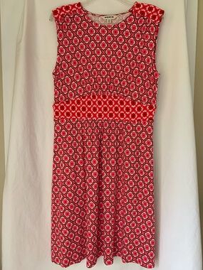 Boden 'Thea Sleeveless Dress in Sangria Sunset Geo Print